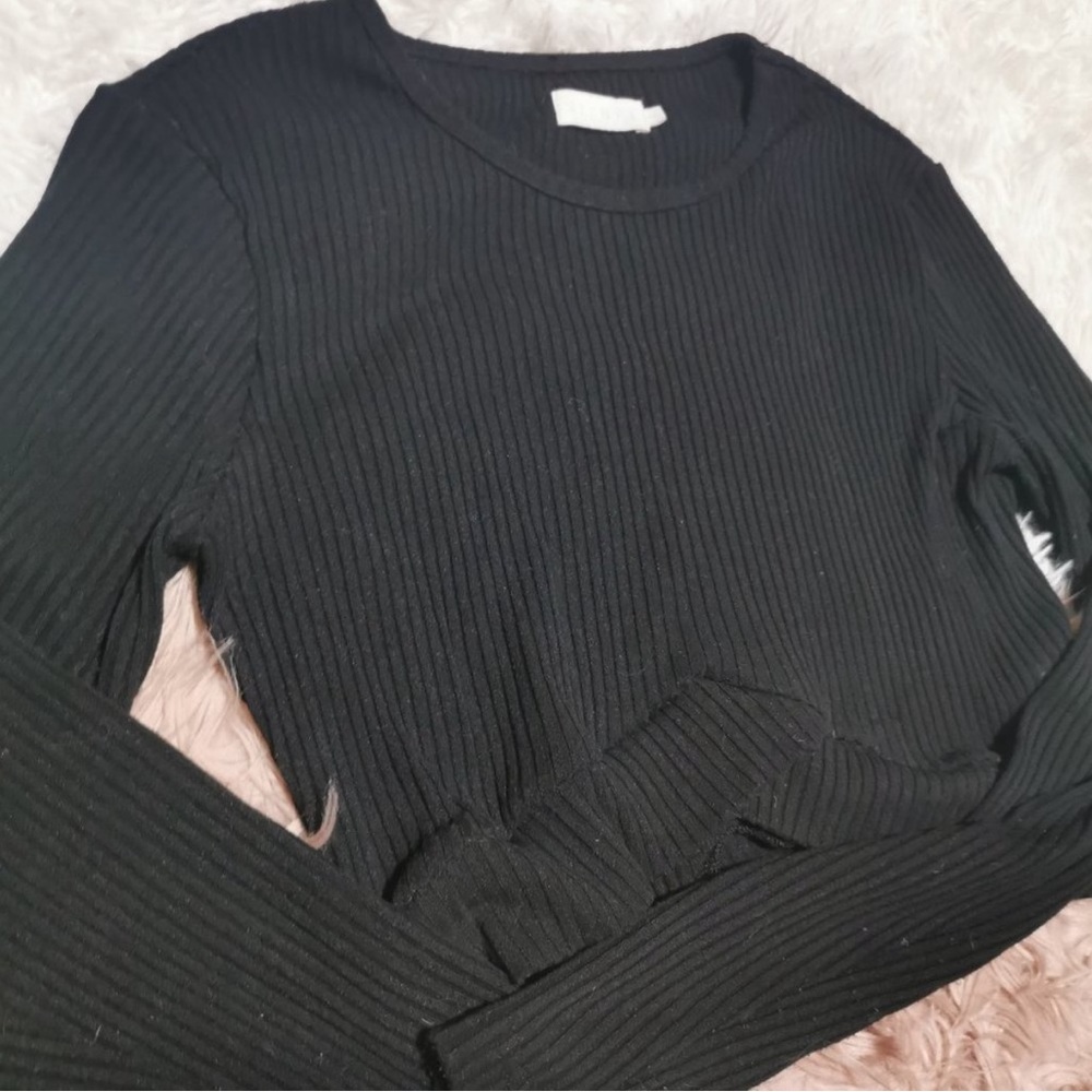 MESHKI Long Sleeve Crop